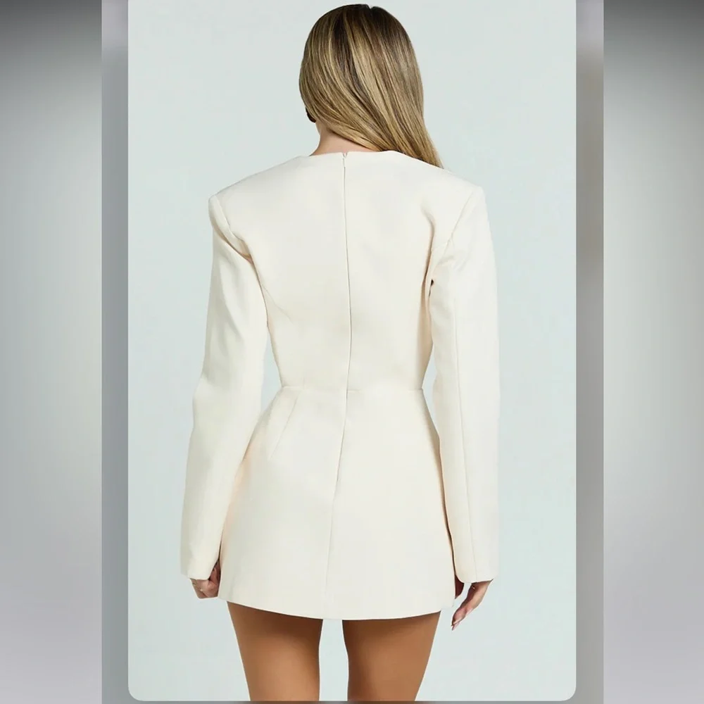 Showpo. NINETTE MINI DRESS
V Neck Tulip Hem Blazer Dress in Cream - Picture 6 of 8